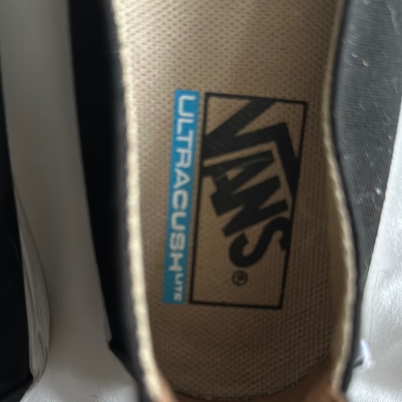 Vans Women's Black Canvas Shoes - Picture 5 of 5